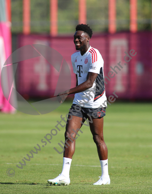 08.07.2022, FC Bayern Muenchen, Training

Hier nur Vorschaubilder !