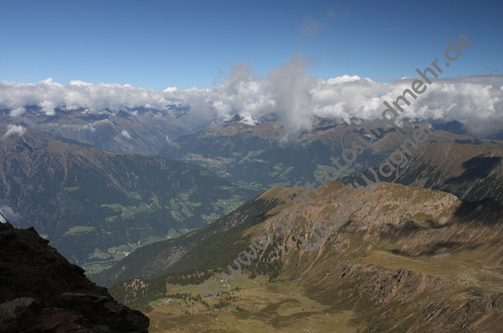 09.2014, Suedtirol,
Meran und Umgebung

Foto: Ulrich Wagner

Originalbild: 5184 x 3456

BESCHREIBUNG SIEHE KEYWORDS !!