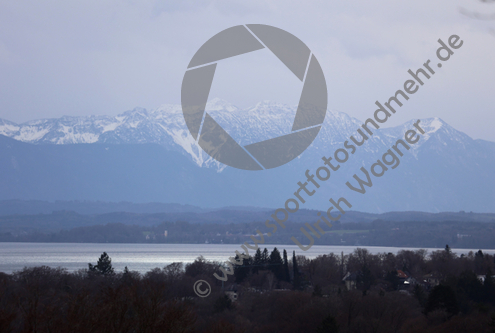 22.12.2022, Starnberg,  Starnberger See

Hier nur Vorschaubilder !