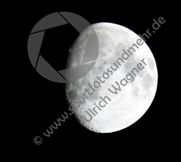 Nachtaufnahmen,Mond

Foto: Ulrich Wagner

