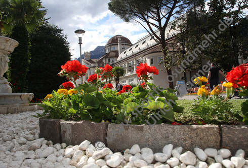 05.2014, Suedtirol,
Meran und Umgebung

Foto: Ulrich Wagner

Originalbild: 5184 x 3456

BESCHREIBUNG SIEHE KEYWORDS !!