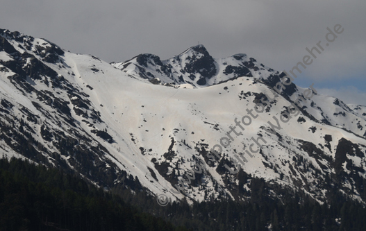 05.2014, Suedtirol,
Meran und Umgebung

Foto: Ulrich Wagner

Originalbild: 5184 x 3456

BESCHREIBUNG SIEHE KEYWORDS !!