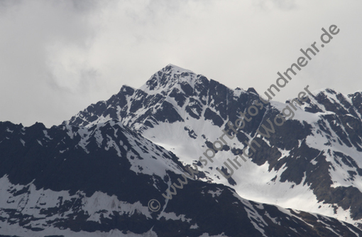 05.2014, Suedtirol,
Meran und Umgebung

Foto: Ulrich Wagner

Originalbild: 5184 x 3456

BESCHREIBUNG SIEHE KEYWORDS !!