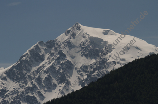 05.2014, Suedtirol,
Meran und Umgebung

Foto: Ulrich Wagner

Originalbild: 5184 x 3456

BESCHREIBUNG SIEHE KEYWORDS !!