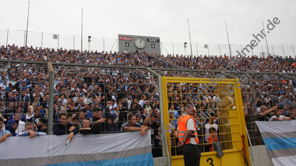 02.08.2015, Fussball Regionalliga,FC Bayern Muenchen II - TSV 1860 Muenchen II

Foto: Ulrich Wagner

Originalbild: 5184 x 3456