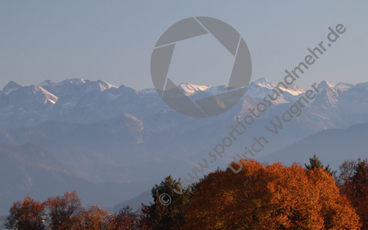 24.10.2021, Tutzing, Starnberger See

Hier nur Vorschaubilder !